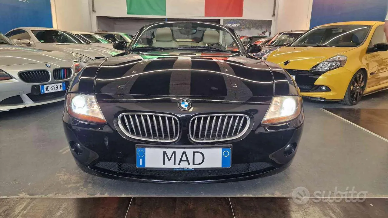BMW Z4 2004 photo 2