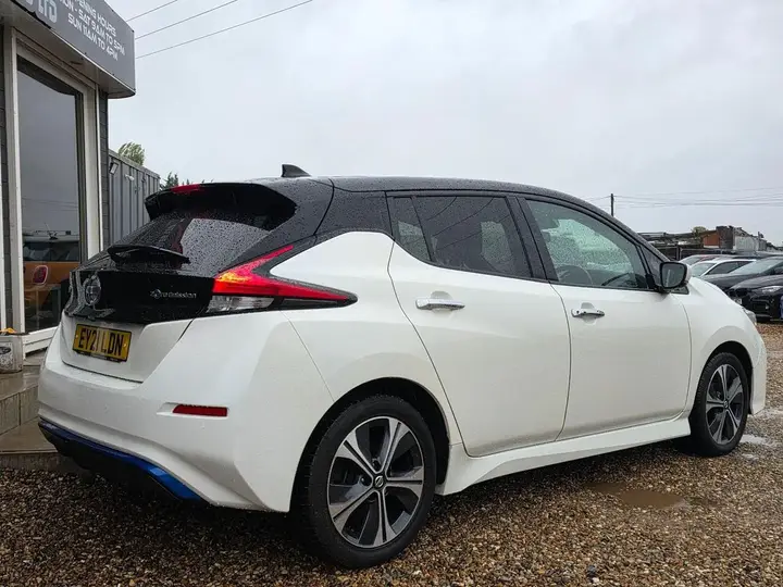 Nissan Leaf 2021 photo 5