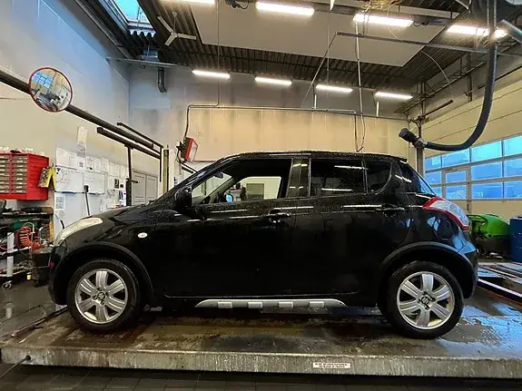Suzuki Swift 2013 photo 4