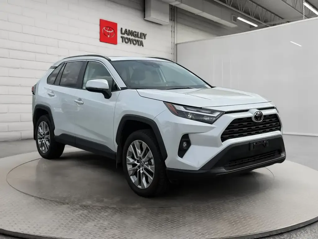 Toyota Rav4 2025 photo 3