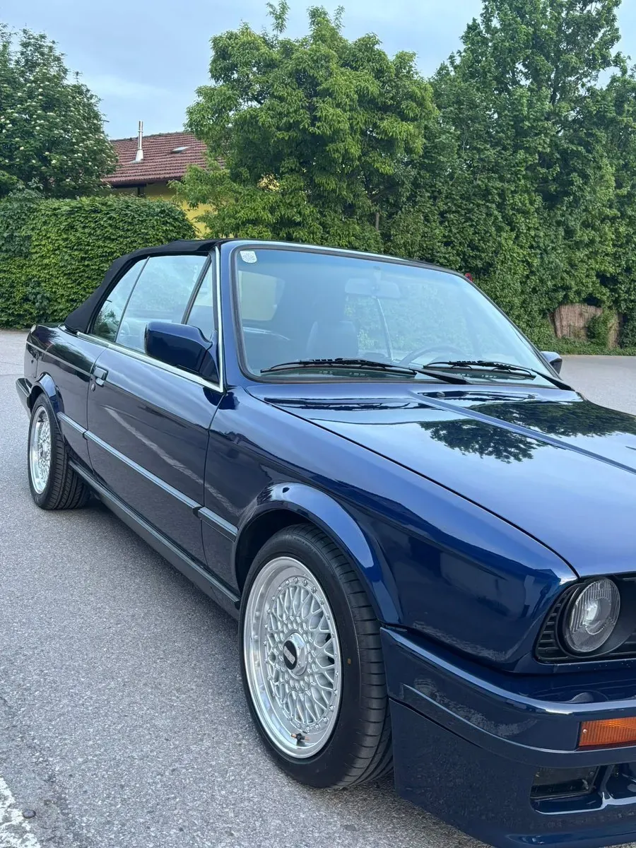 BMW 3 Series 1993 photo 2