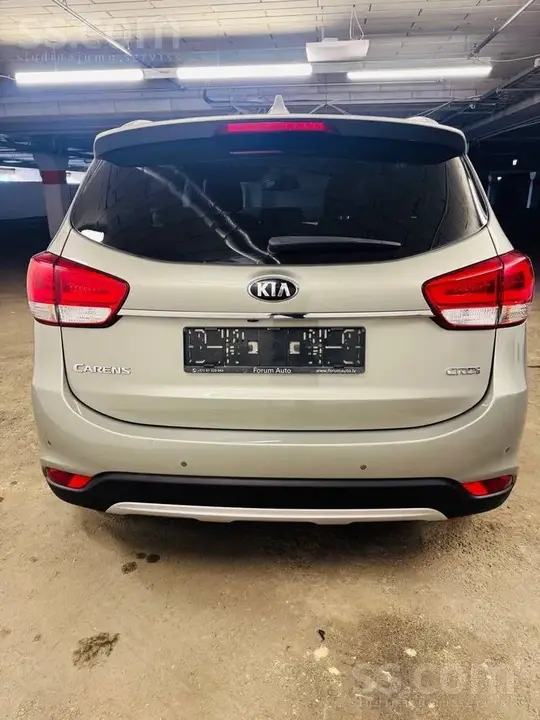 Kia Carens 2018 photo 3