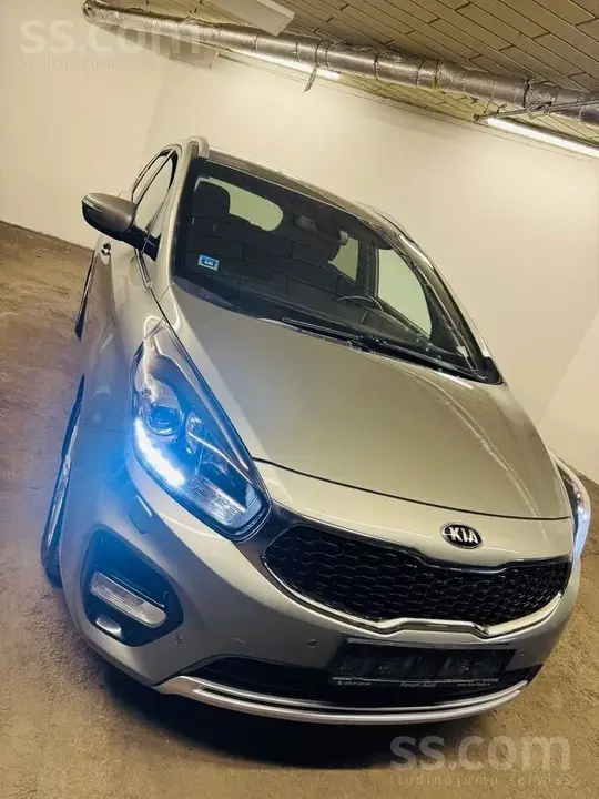 Kia Carens
