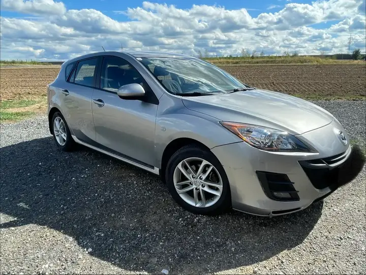 Mazda Mazda3 2010 photo 3