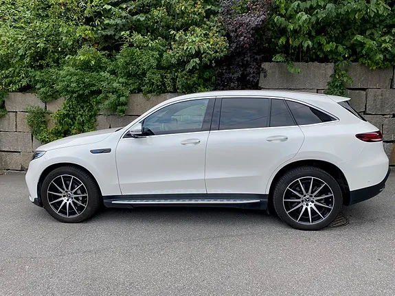 Mercedes-Benz Eqc400