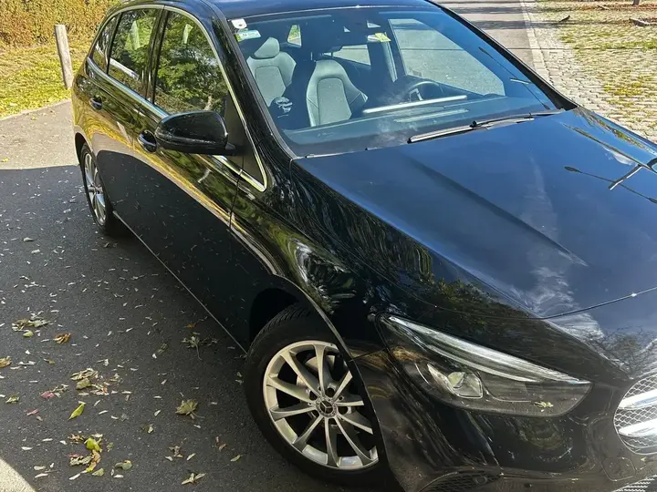 Mercedes-Benz B-Class 2020 photo 2