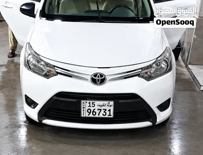 Toyota Yaris 2017 photo 2