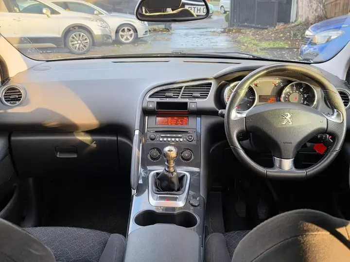 Peugeot 3008 2017 photo 5