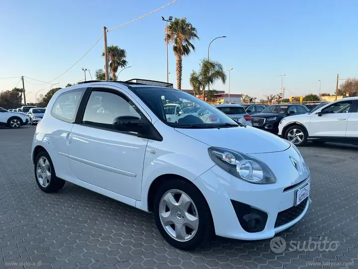 Renault Twingo 2010 photo 3