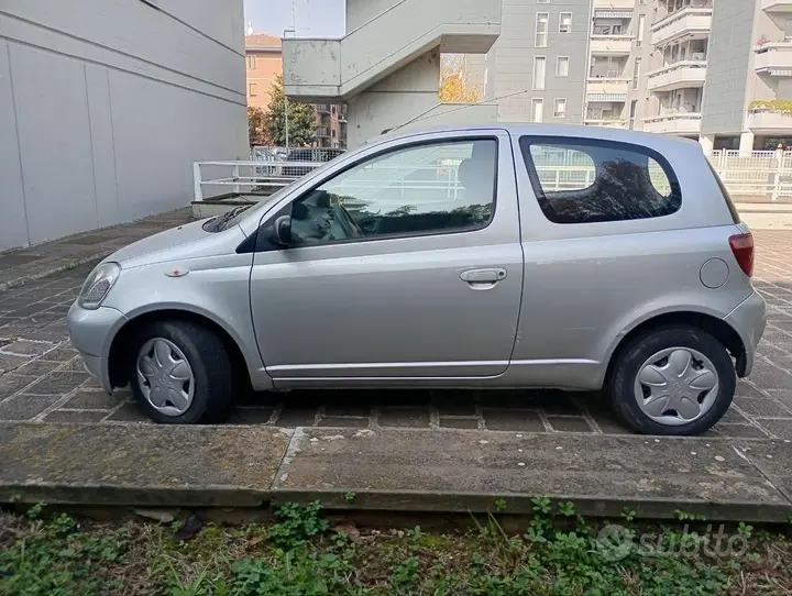 Toyota Yaris 2001 photo 5
