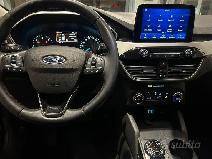 Ford Kuga 2021 photo 3