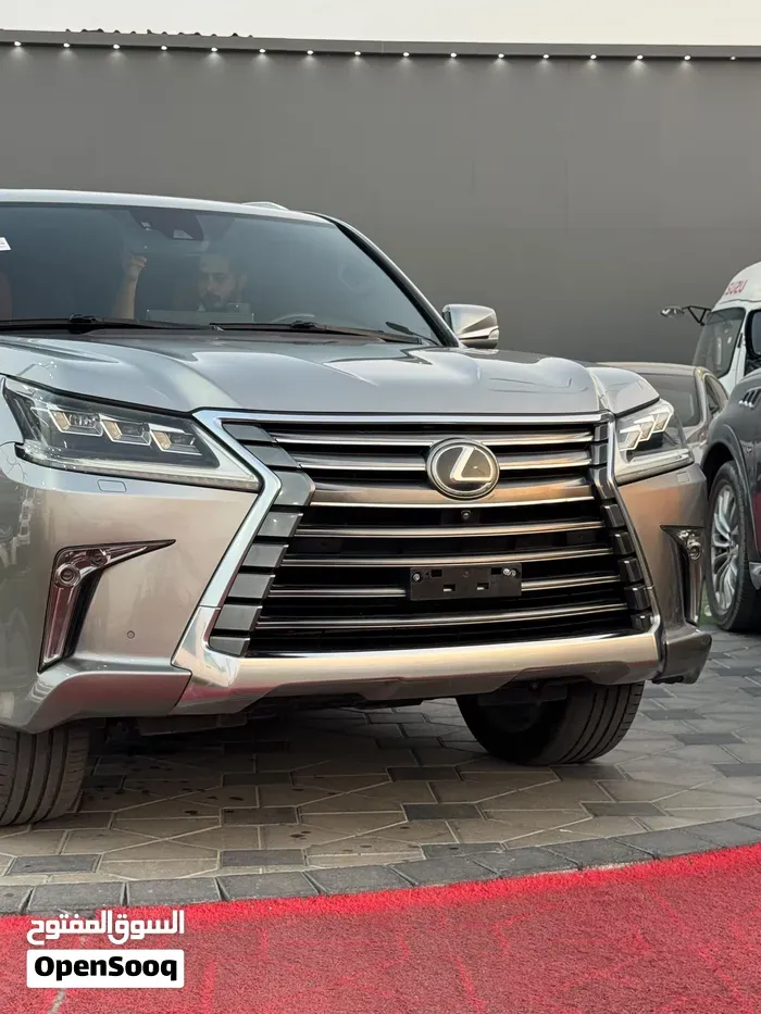 Lexus Lx 570 2017 photo 3