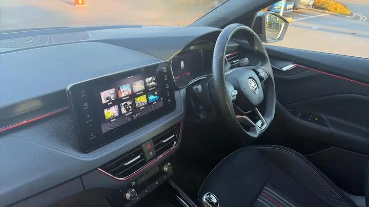Skoda Scala 2024 photo 2