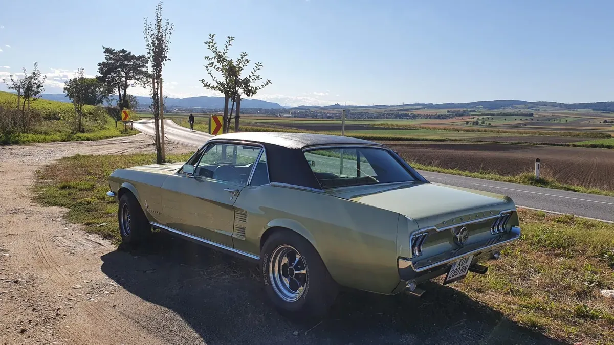 Ford Mustang 1967 photo 2