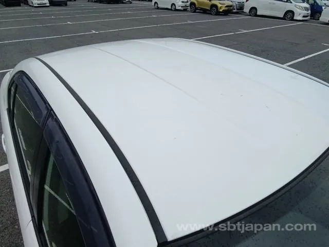Toyota Corolla Axio Hybrid 2019 photo 5