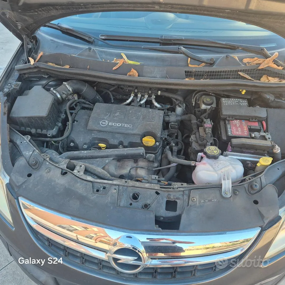 Opel Corsa 2012 photo 5
