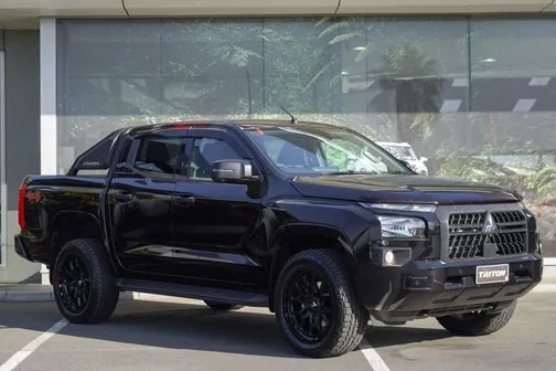 Mitsubishi Triton