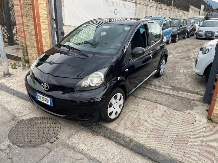 Toyota Aygo 2010 photo 2