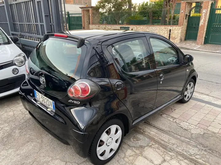 Toyota Aygo 2010 photo 4