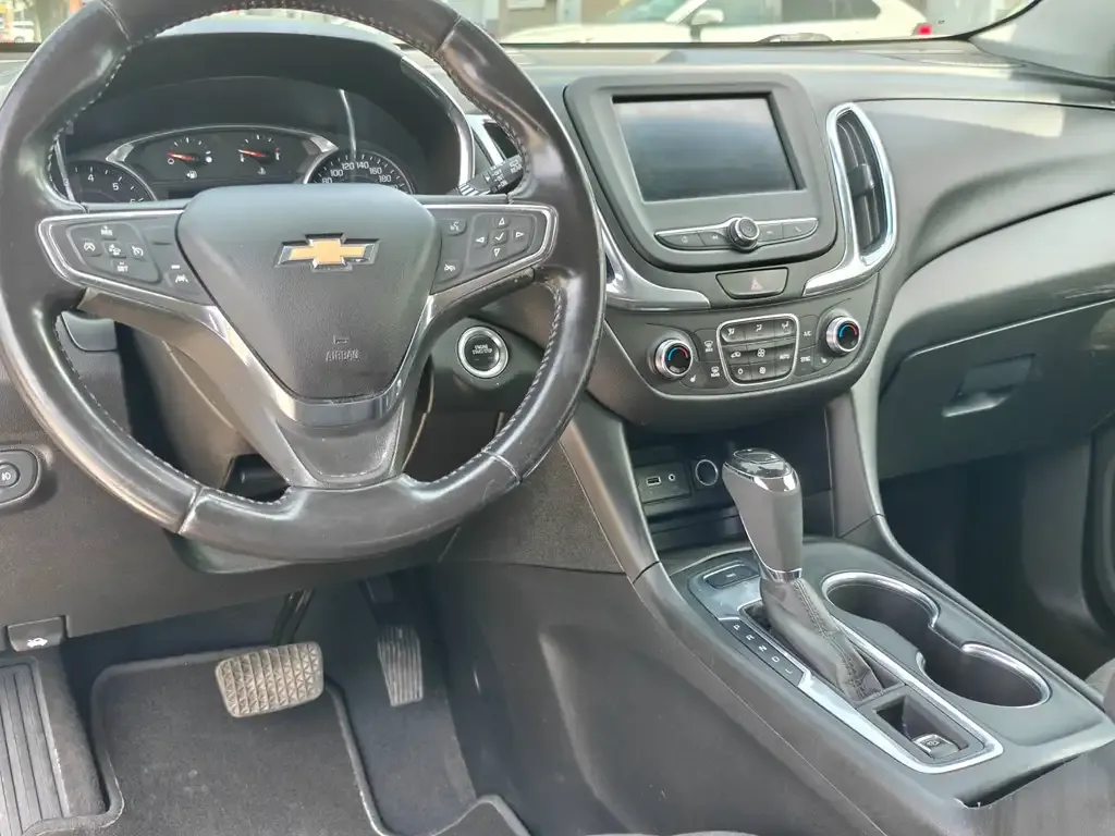 Chevrolet Equinox 2020 photo 2