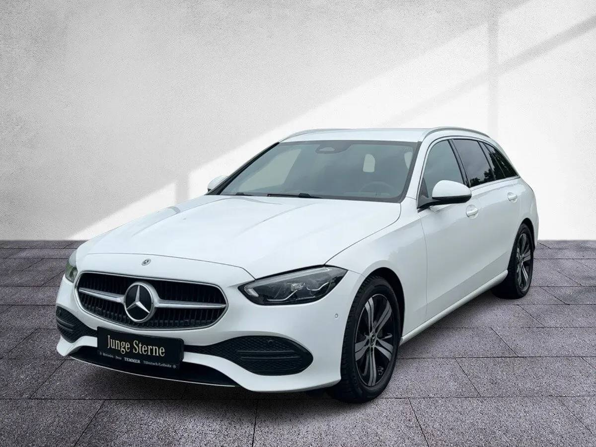 Mercedes-Benz C-Class 2025 photo 2