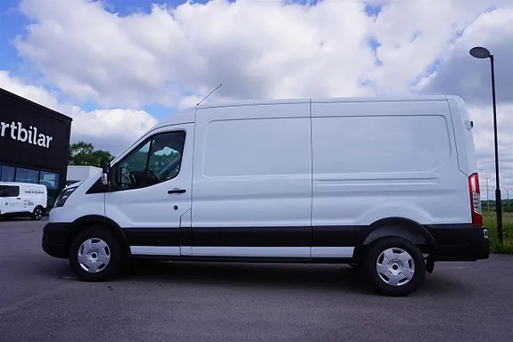 Ford Transit 2026 photo 3