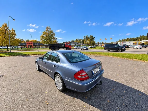 Mercedes-Benz E200 2003 photo 4