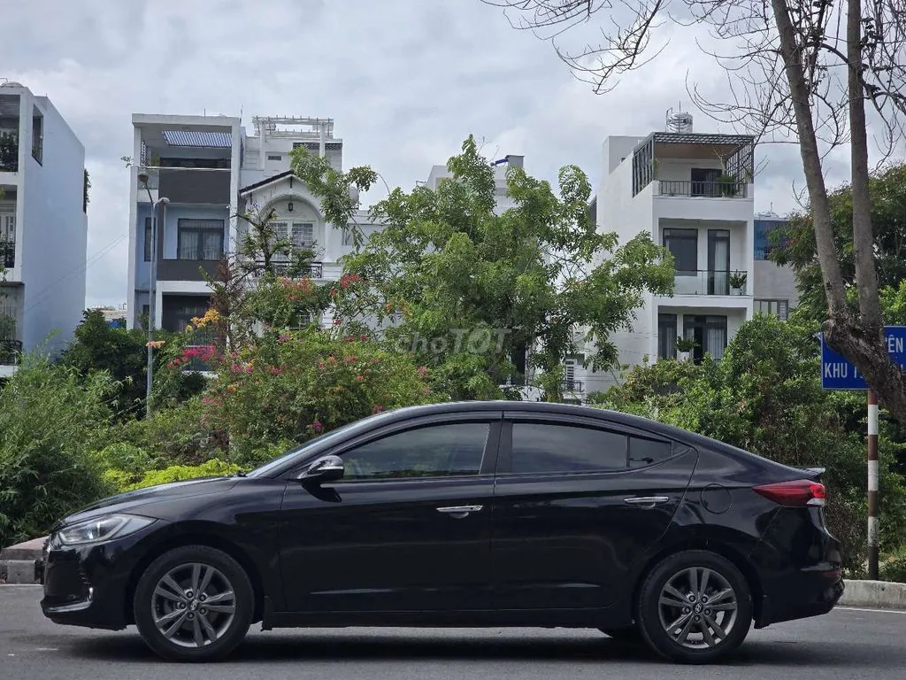 Hyundai Elantra 2016 photo 4