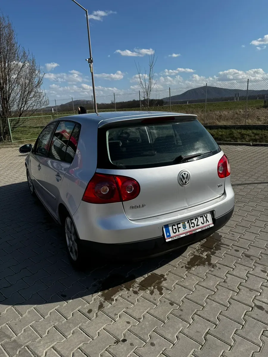 Volkswagen Golf 2004 photo 3