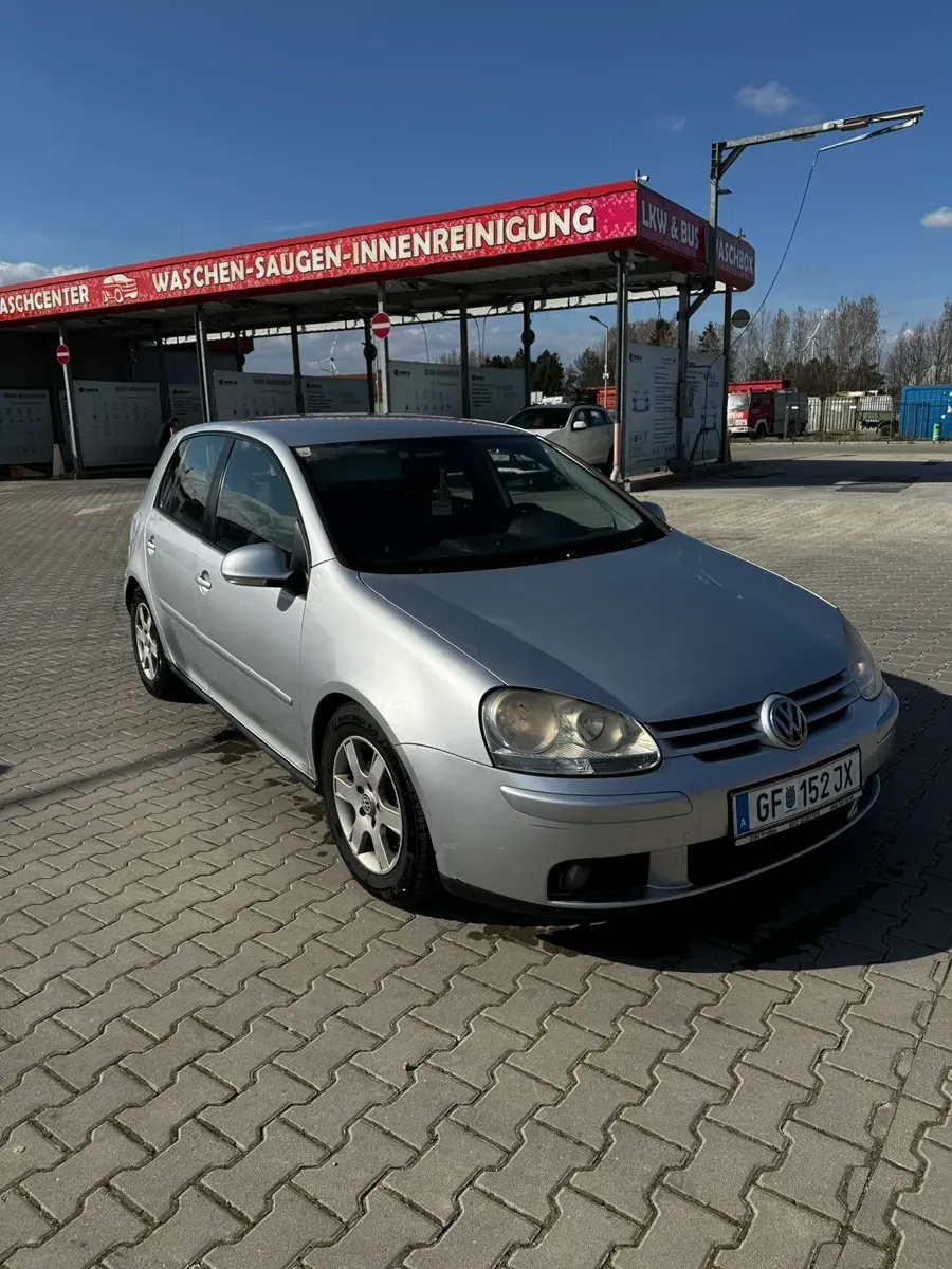 Volkswagen Golf 2004 photo 2