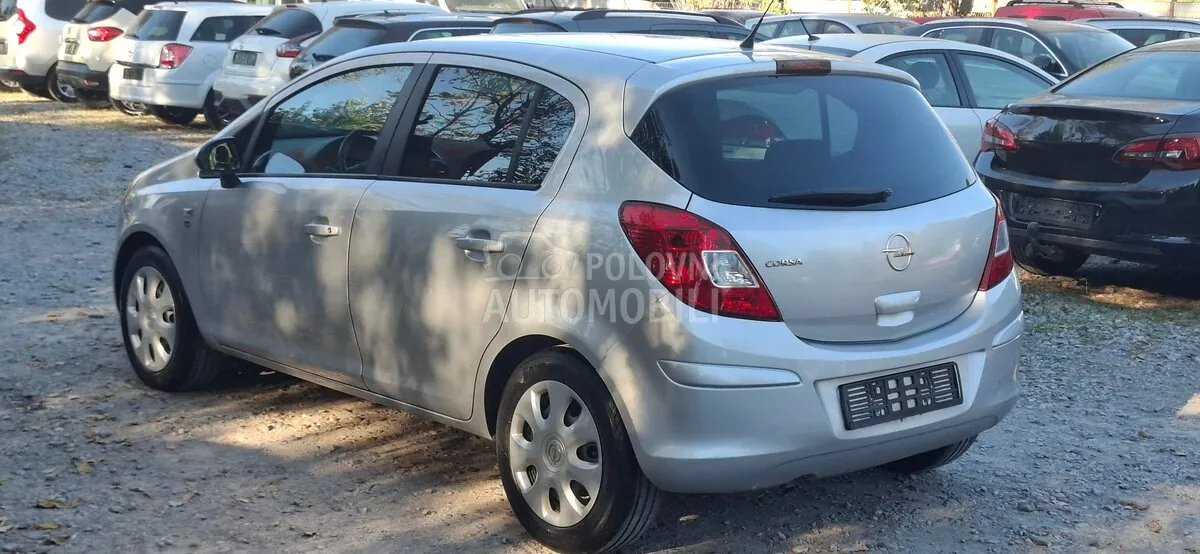 Opel Corsa D 2010 photo 4