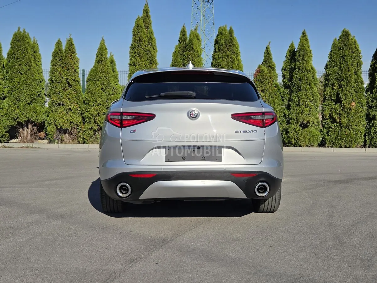 Alfa Romeo Stelvio 2020 photo 4