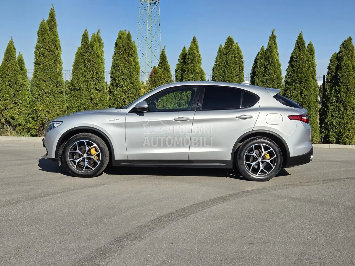 Alfa Romeo Stelvio 2020 photo 2