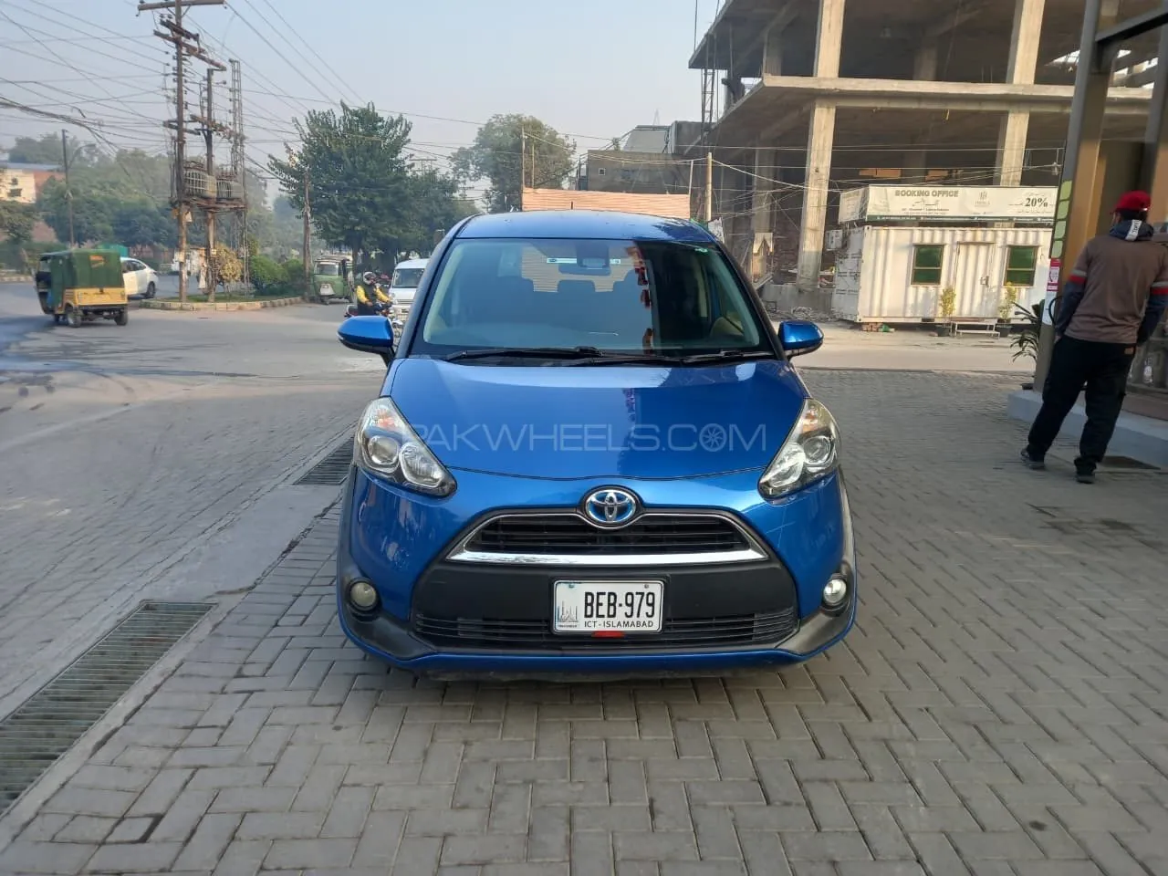 Toyota Sienta