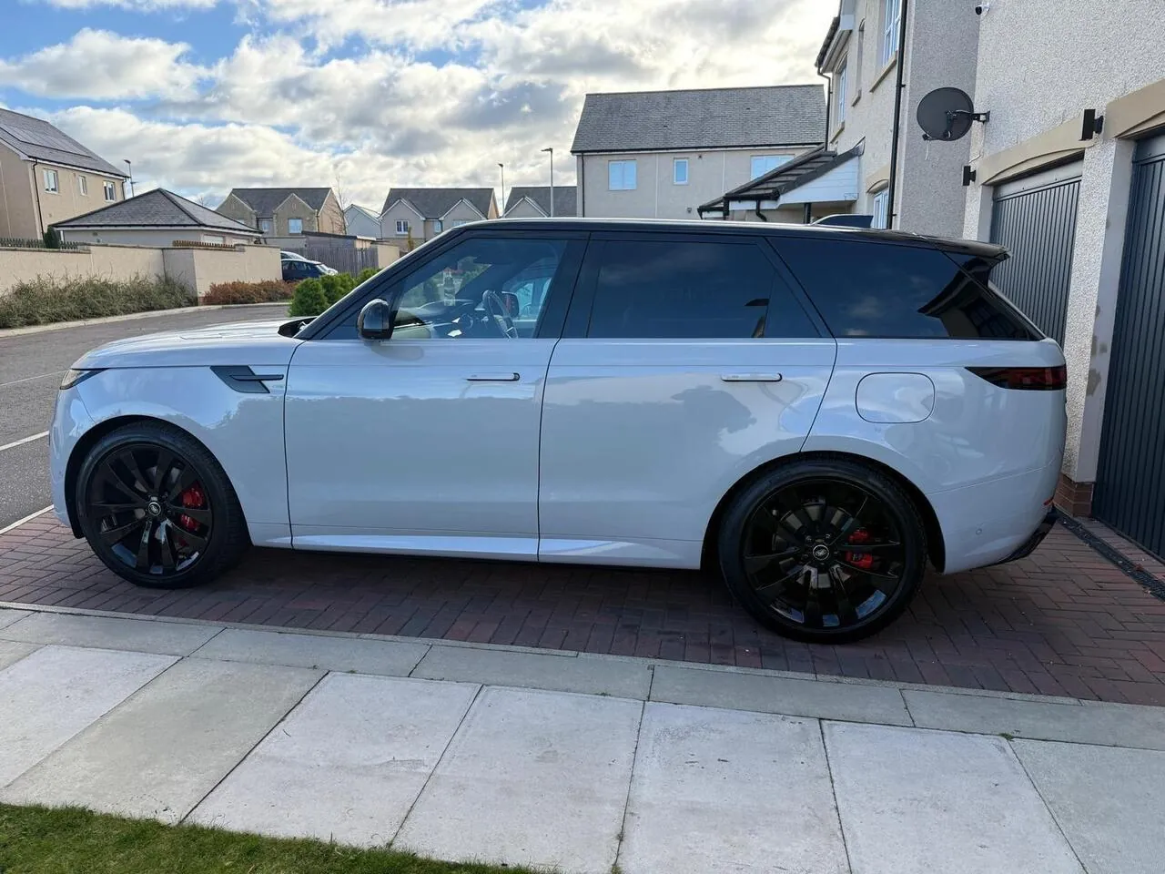 Land Rover Range Rover Sport 2025 photo 4