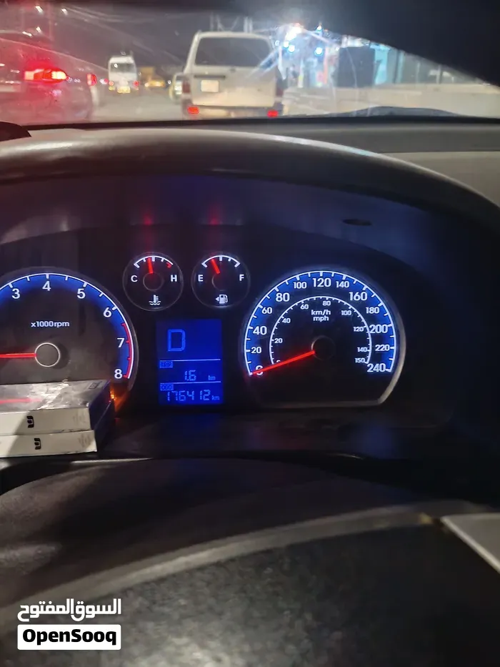 Hyundai Elantra 2010 photo 2