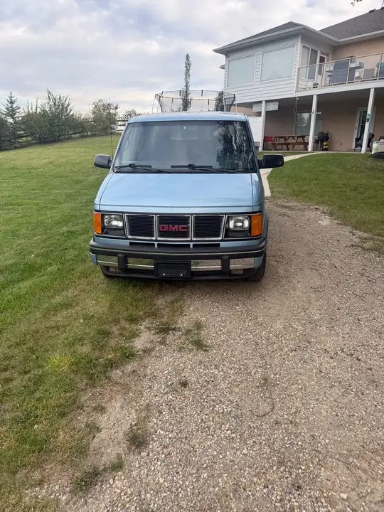 GMC Astro