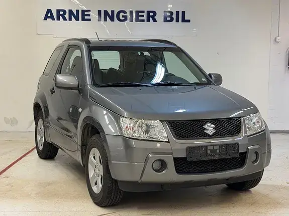 Suzuki Grand Vitara 2005 photo 2