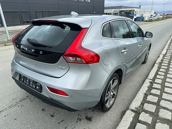 Volvo V40 2016 photo 4