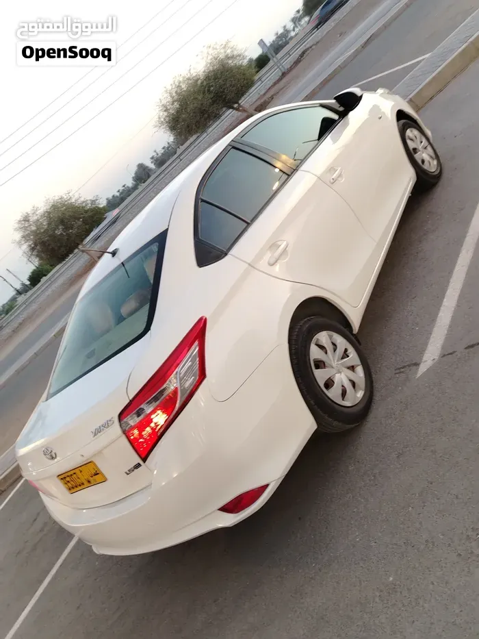 Toyota Yaris 2017 photo 4