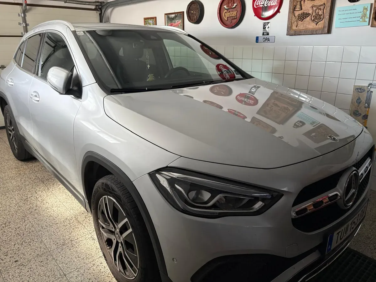 Mercedes-Benz Gla Class 2022 photo 2