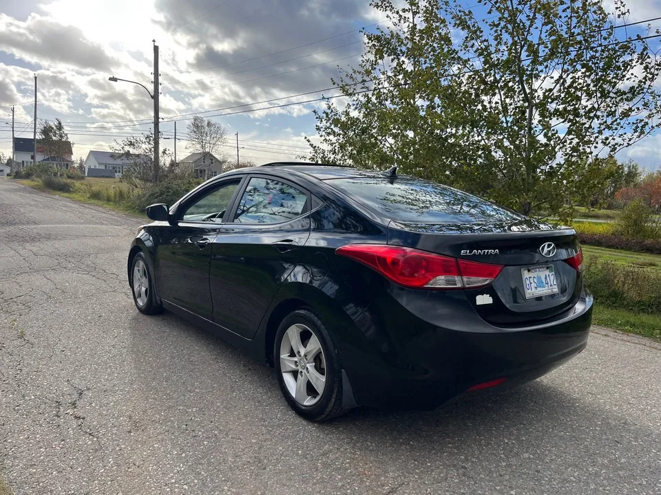 Hyundai Elantra 2012 photo 4
