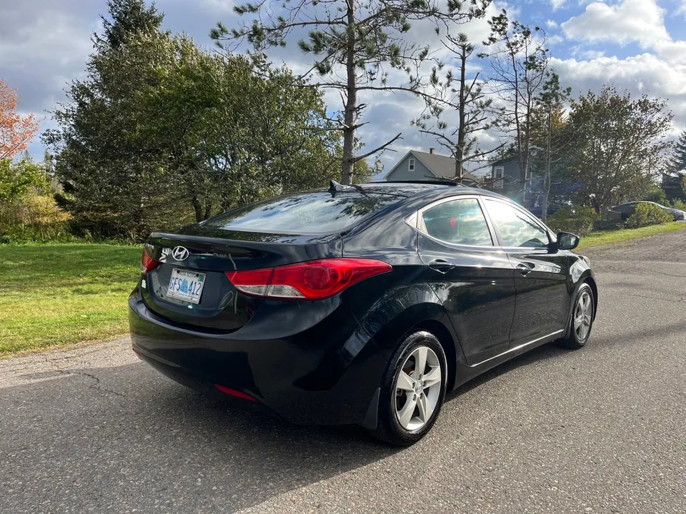 Hyundai Elantra 2012 photo 3