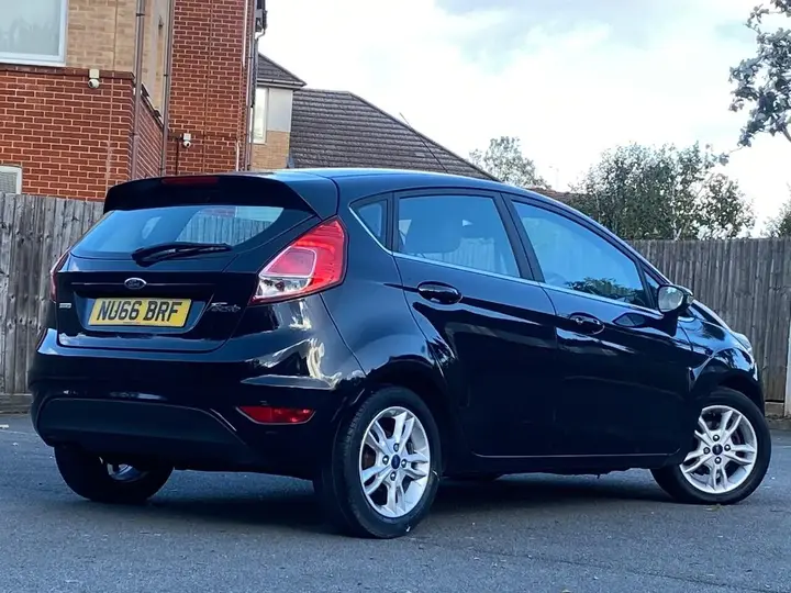 Ford Fiesta 2016 photo 3