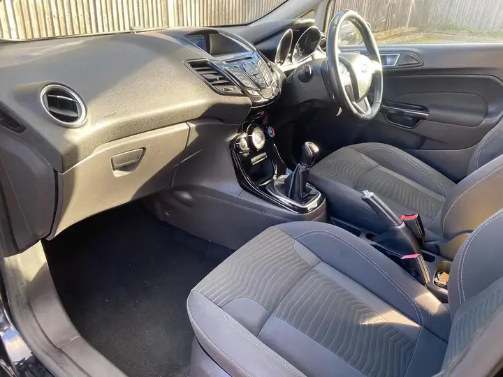 Ford Fiesta 2016 photo 4