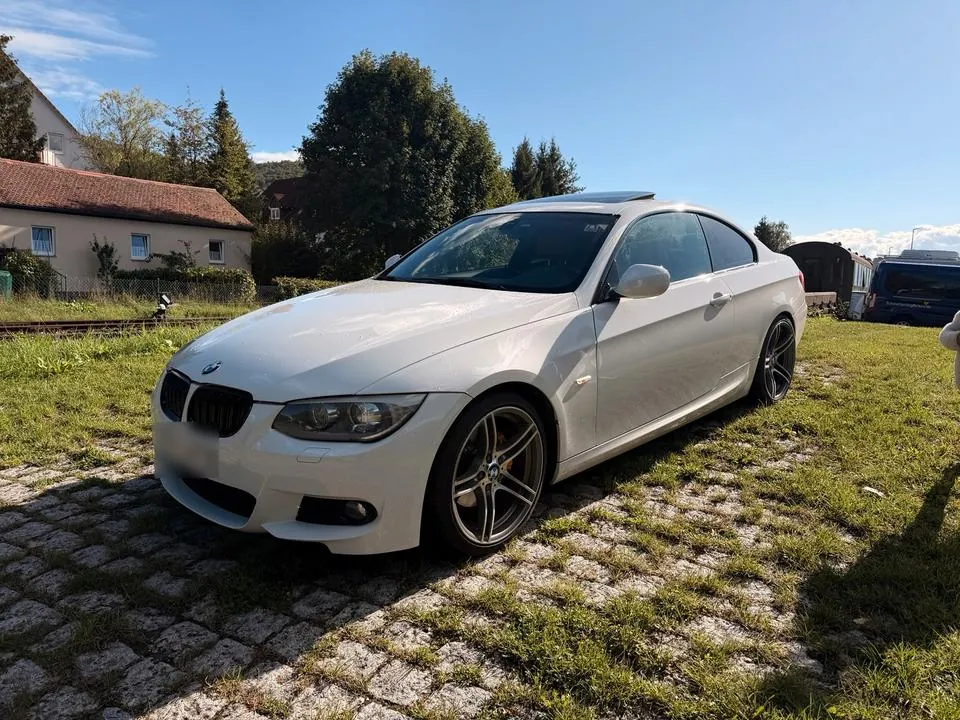 BMW 328I