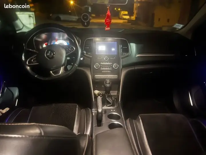 Renault Megane 2017 photo 3