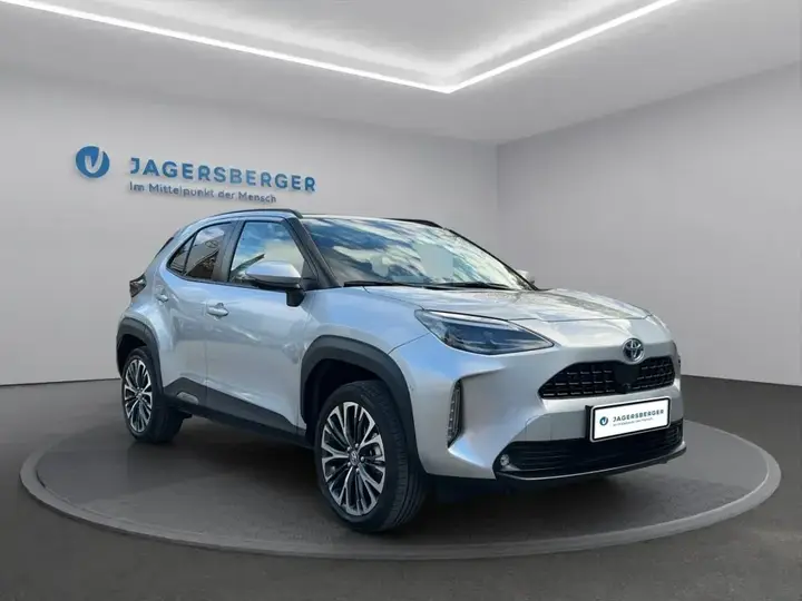 Toyota Yaris Cross 2024 photo 3