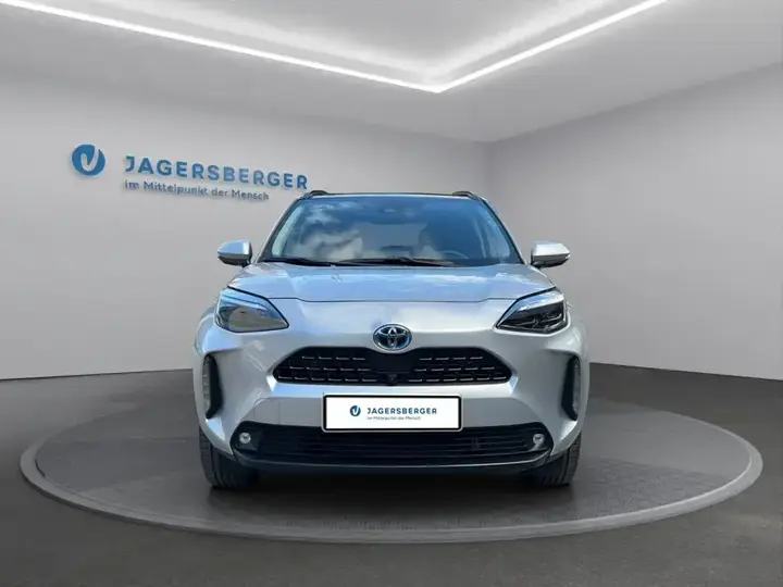 Toyota Yaris Cross 2024 photo 2