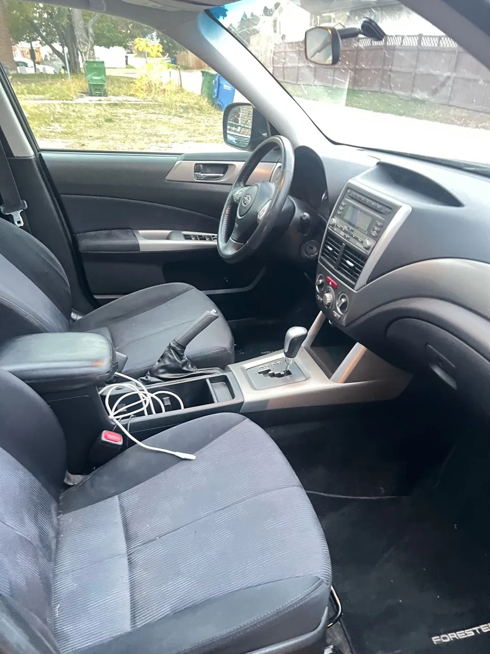 Subaru Forester 2010 photo 3